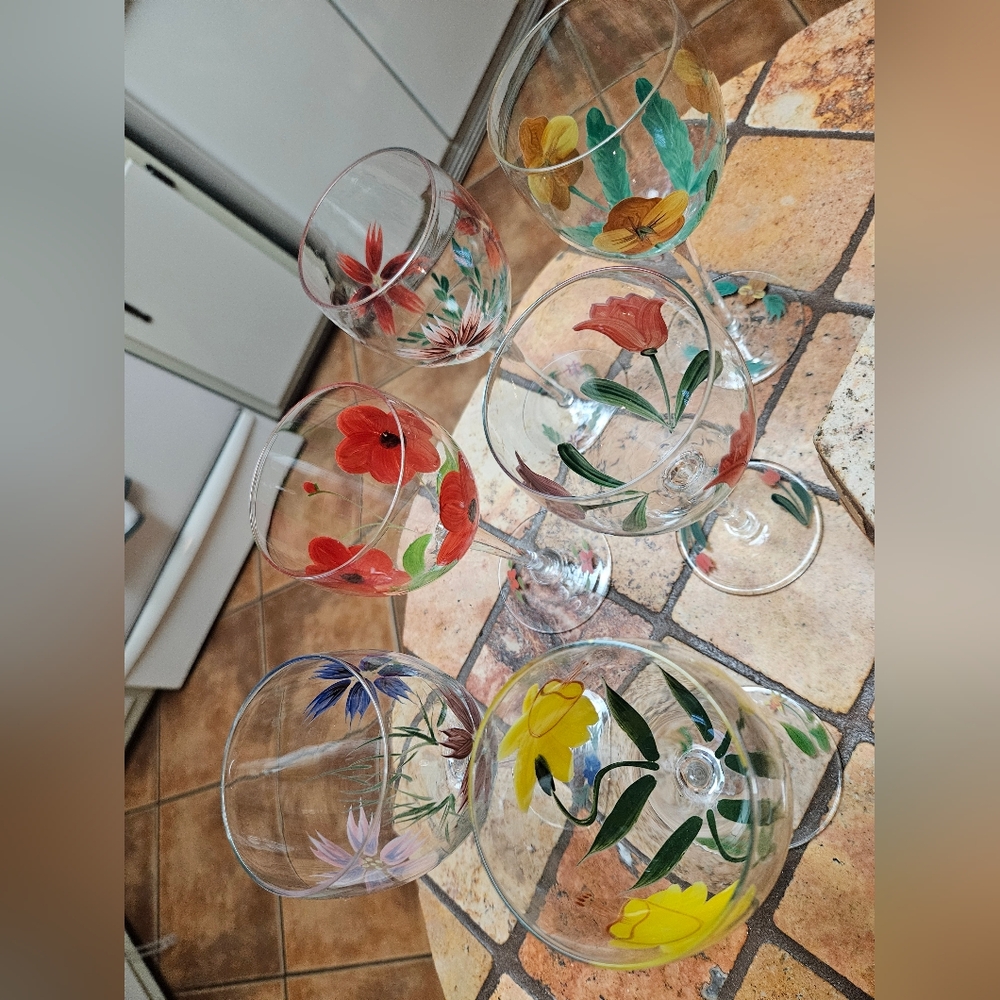 Hand Painted Clear Glass Goblets Wine Glasses Summer Flowers Set of 6 - Picture 6 of 7